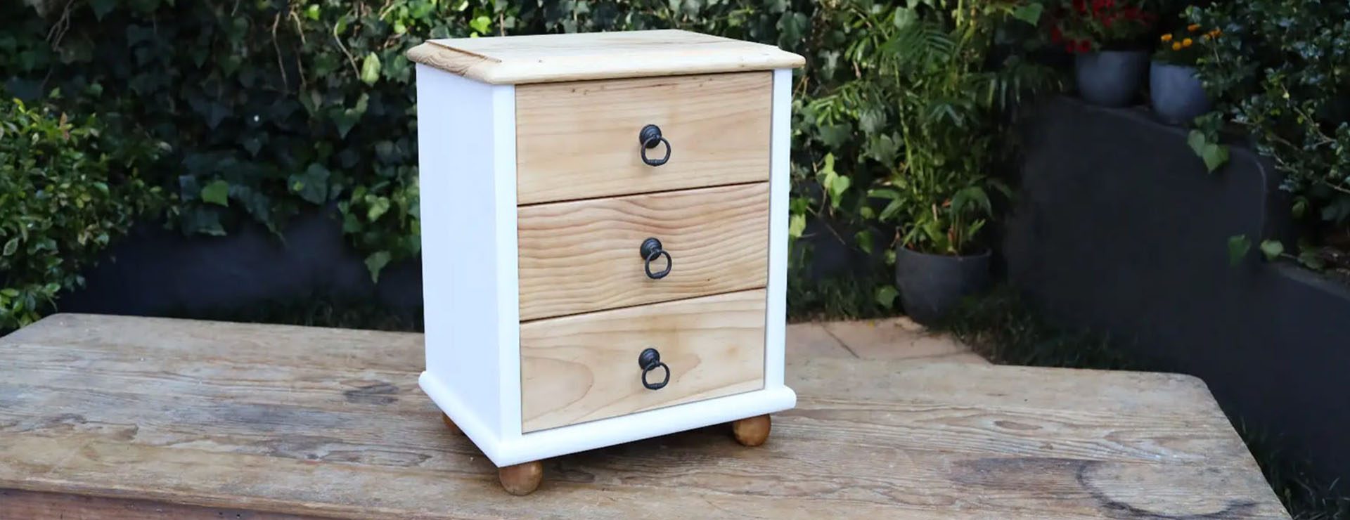 How to refresh old furniture with chalk paint Sunshine Mitre 10