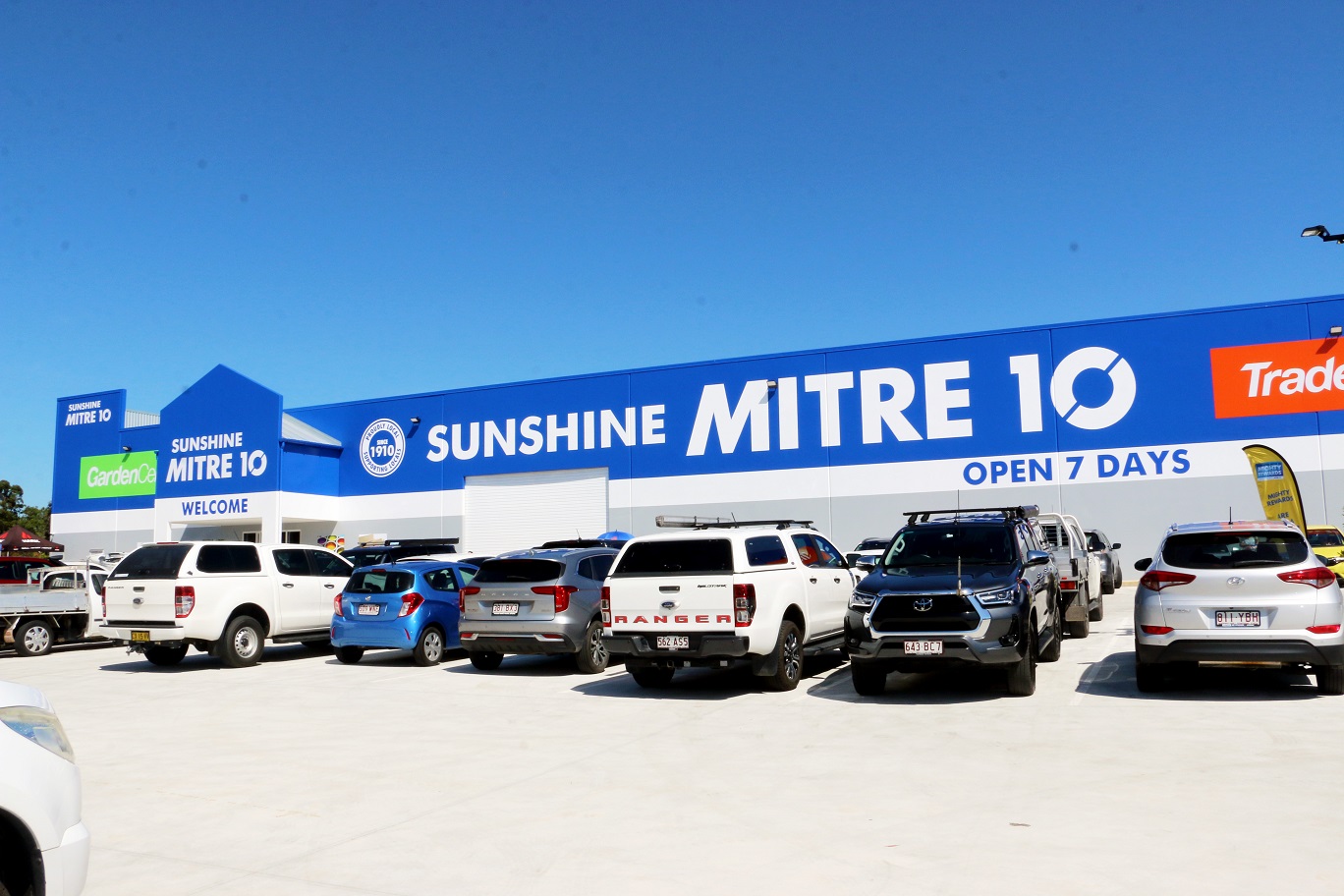 North Lakes Sunshine Mitre 10